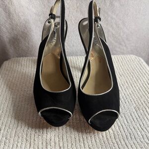 Michael Kors beautiful suede high heels!!